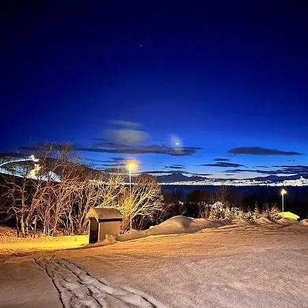 Arctic Hideaway- The Polar Haven *